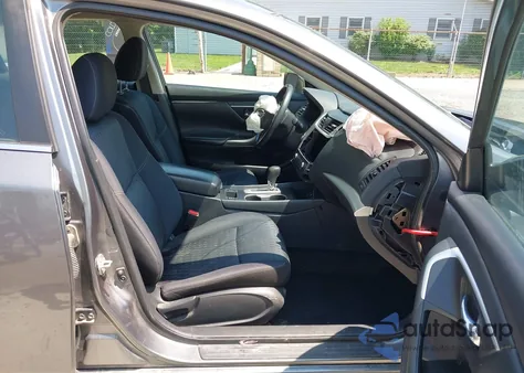 2017 Nissan Altima 2.5/2.5 S/2.5 Sl/2.5 Sr/2.5 Sv из США, поврежденный, VIN 1N4AL3AP2HC284580